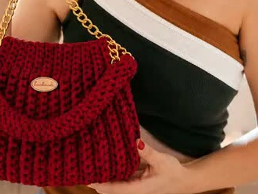 Bolsas de crochê feitas nas aulas da PEBOZ